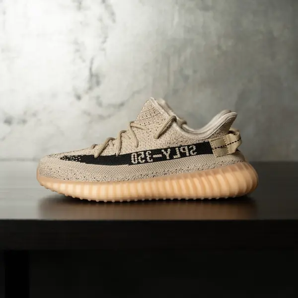 SNEAKERS BARBATI YEEZY SPLY-350 STREETWEAR SAND BLACK STRIPE ABYZ21 (MĂRIME: 44)
