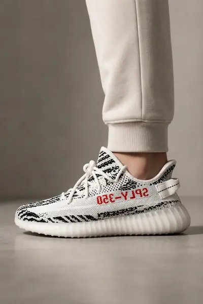 SNEAKERS BARBATI YEEZY ZEBRA SPLY-350 WHITE&BLACK ABYZ2(103-2) (MĂRIME: 39)