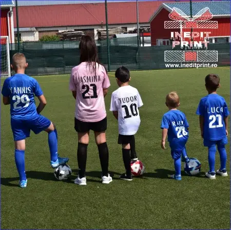 Soccer Pack XL, Tricou și șort negru