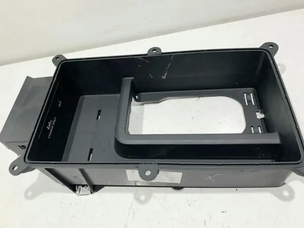 Spatiu depozitare cu usb 8W0864981B Audi A4 (2015-2019) [8W2, B9]