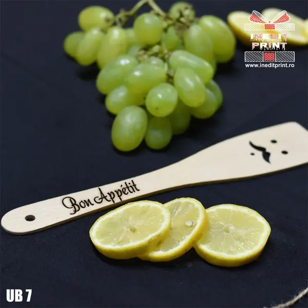 Spatula cu mustata personalizata Bon appetit UB7