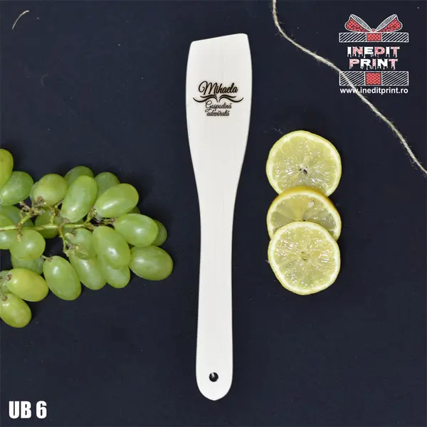 Spatula dreapta personalizata Gospodina adevarata UB6
