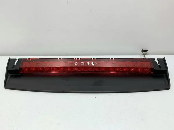 Stop auxiliar luneta 4G5945097 Audi A6 facelift (2014-2018) [4G,C7]