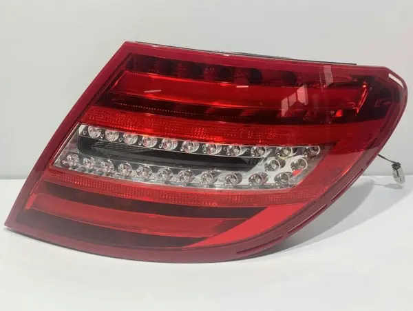 Stop dreapta led A2048205864 Mercedes C-class facelift (2011-2014) [w204]