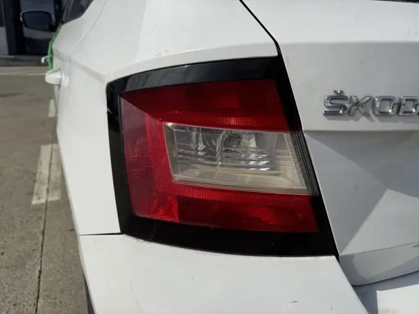 Stop stanga 6V6945111 Skoda Fabia 3 (2014-2018)