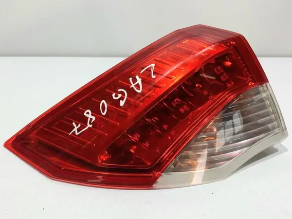 Stop stanga aripa 265550001R Renault Laguna 3 (2007-2010)