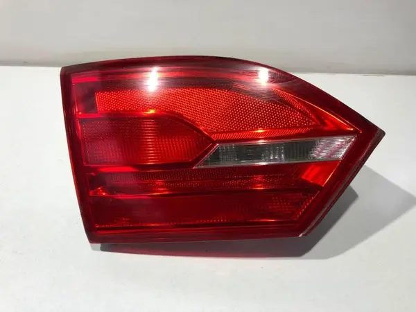 Stop stanga haion 5c6945259a Volkswagen Jetta 4 (1998-2005)