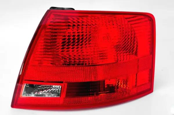 Stop tripla lampa spate dreapta ( exterior , Semnalizator alb, culoare sticla: rosu) AUDI A4 COMBI 2004-2008