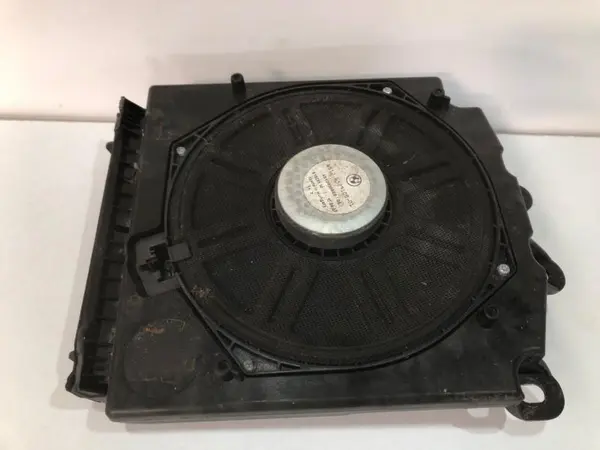 Subwoofer stanga / dreapta fata 6929100 BMW Seria 5 (2003-2010) [E60]