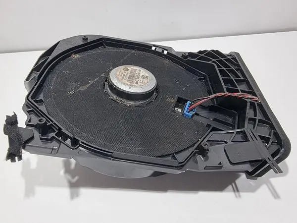 Subwoofer stanga fata 9210147 BMW Seria 1 facelift (2015-2019) [F20]