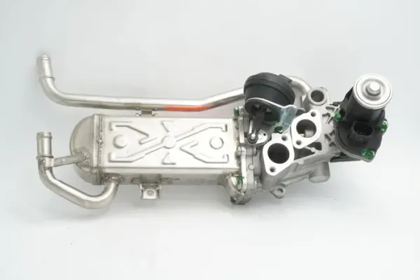 Supapa EGR (modul cu radiator) potrivit SEAT IBIZA IV, IBIZA IV SC, IBIZA IV ST; SKODA FABIA II, ROOMSTER, ROOMSTER PRAKTIK; VW POLO, POLO V 1.2D 10.09-05.15