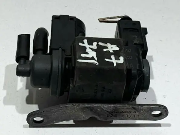 Supapa vacuum 059906629D Volkswagen Touareg 2 (2010-2015) [7P] 3.0 tdi Crc