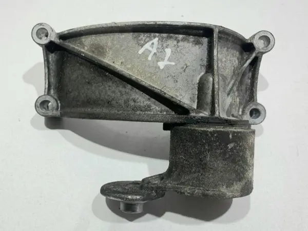 Suport alternator / rola accesorii 06E903143D Audi A7 (2010-2018) [4g] 3.0 TFSI CGWD