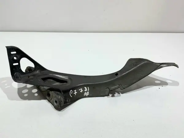 Suport aripa dreapta fata 4G0805816 Audi A6 (2010-2018) [4G2, C7]
