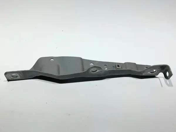 Suport aripa dreapta fata 641345024R Renault Clio 4 (2012-2016)