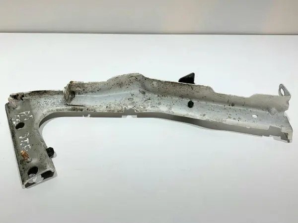 Suport aripa stanga fata 8T0821135C Audi A5 facelift (2012-2016)
