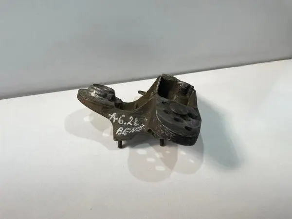 Suport bara stabilizatoare stanga 4b0199351b Audi A4 (2001-2004) [8E2, B6]
