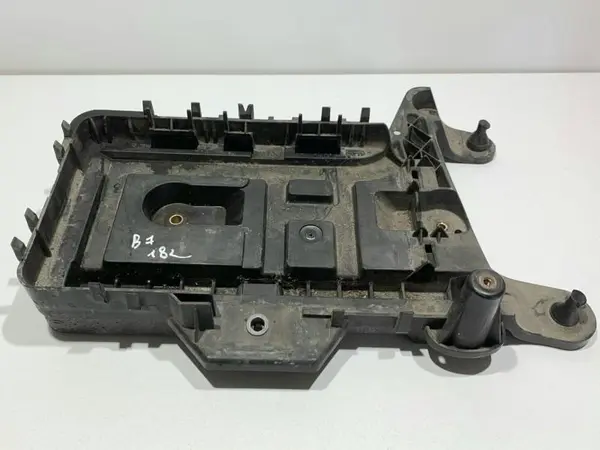 Suport baterie 1K0915325B Volkswagen Golf 6 plus (2009-2014)