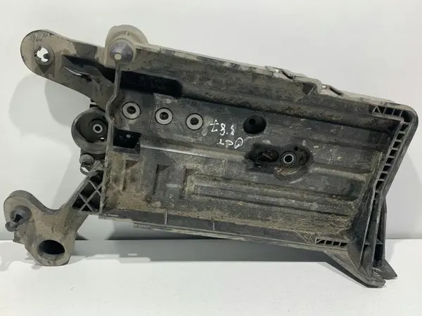 Suport baterie 5Q0915331J Volkswagen Passat B8 (2014-2019)