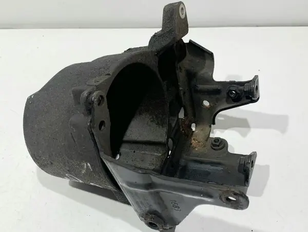 Suport / carcasa filtru combustibil AV6Q-9A072-AB Ford Focus 3 (2011-2015) 1.6 tdci T1DB 115 cp