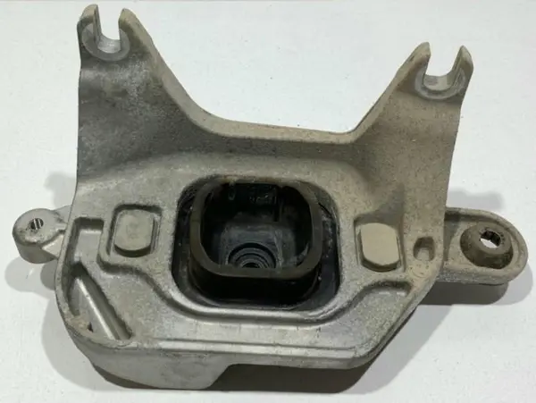 Suport cutie viteze 112221641R Nissan Qashqai 2 (2013-2016) [J11] 1.5 dci K9K 636