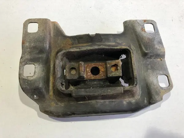 Suport cutie viteze 3m51-7m121 Ford Focus 2 (2004-2010) [DA_] 1.6 tdci