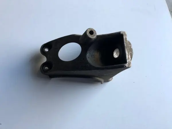 Suport cutie viteze 4e0399114 Audi A8 (2002-2009) [4E] D3 4.2 tdi