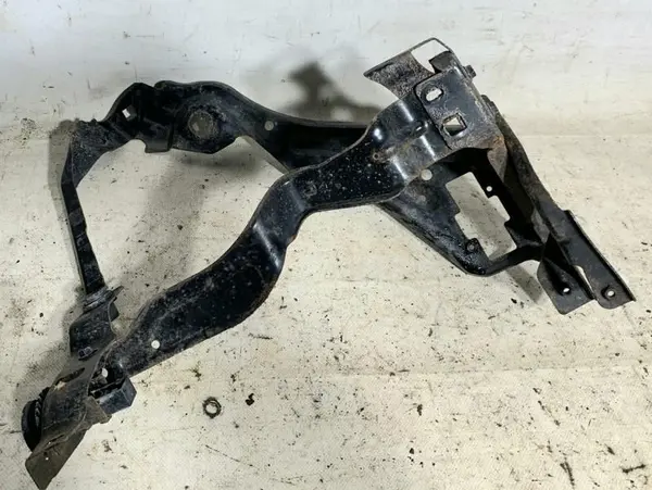Suport far stanga A2046201191 Mercedes C-class facelift (2011-2015) [w204]
