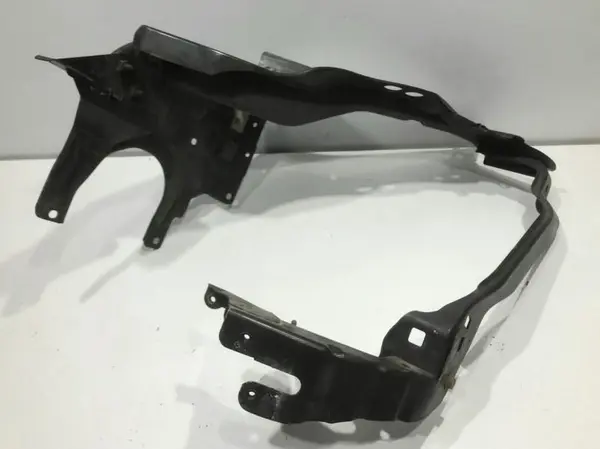 Suport far stanga Mercedes CLS (2004-2010) [C219] w219