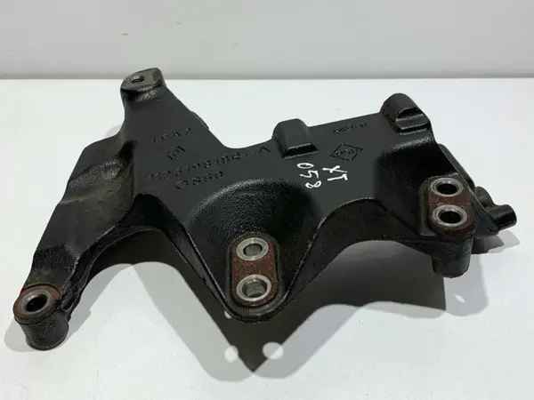 Suport motor 112319818R Nissan Qashqai 2 (2013-2016) [J11] 1.6 dci; 1.6 dci R9M; R9M 410