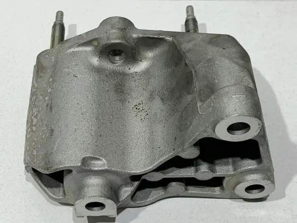 Suport motor 11651-60R00 Suzuki Vitara 4 facelift 2 (2024->) 1.4 hybrid K14D