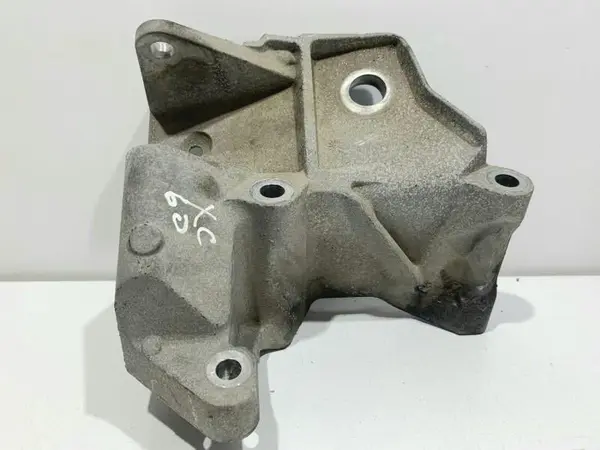 Suport motor 30793561 Volvo S60 2 (2010-2013) 2.4 D D5244T14