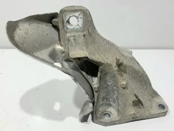 Suport motor dreapta 6764574 BMW Seria 1 LCI (2008-2011) (E81,E87) 2.0 benzina; 1.6 benzina N43B16