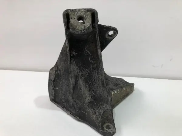 Suport motor dreapta 8d0199308ag Audi A4 (2001-2004) [8E2, B6] 1.9 2.0 tdi