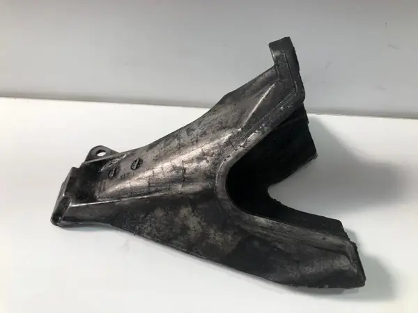 Suport motor dreapta 8e0199308d Audi A4 (2004-2008) [8EC, B7] 1.9 tdi avf