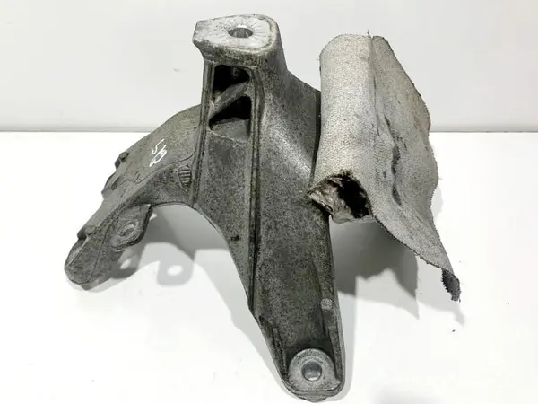Suport motor dreapta 8K0199308EE Audi A5 (2007-2011) [8T3] 2.0 tdi CAHA