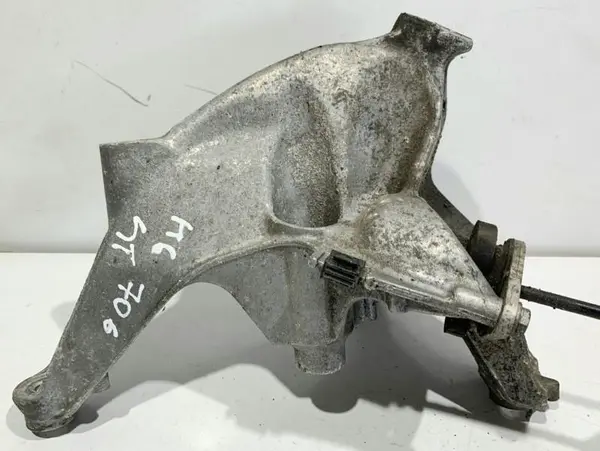 Suport motor stanga 4M0199307AD Audi A4 (2015-2019) [8W2, B9] 2.0 tdi DEUA 150 cp; DEUA
