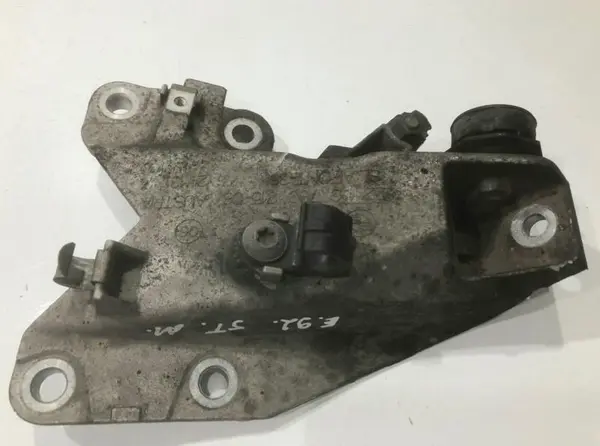 Suport motor stanga 6760315 BMW Seria 3 (2005-2012) [E90] 2.5 benzina N52 214 cp