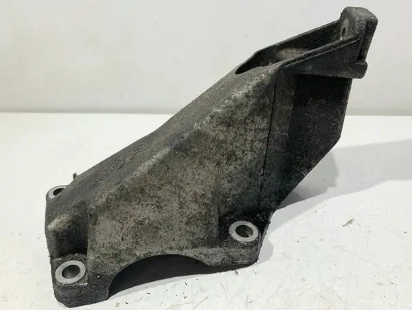 Suport motor stanga 8E0199307A Audi A4 (2004-2008) [8EC, B7] 1.9 tdi