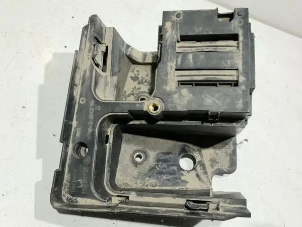 Suport panou / tablou sigurante 1K0907361B Audi Q3 (2011-2017) [8U]