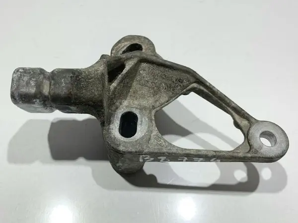 Suport / tampon antibalans 8K0199343C Audi Q5 (2008-2012) [8R] 2.0 tdi; 2.0 tdi CGLC; CAGA
