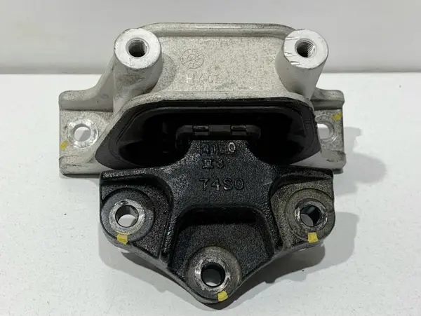 Suport tampon motor 11620-74S00 Suzuki Vitara 4 facelift 2 (2024->) 1.4 hybrid K14D