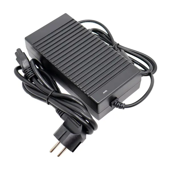 Sursă de alimentare 12V 12.5A cu mufă 5.5×2.1 mm, carcasă plastic, YDS150