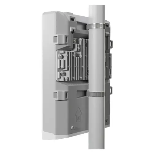 Switch netFiber 9, 4 x SFP+ 10G, 5 x SFP 1G, 1 x Gigabit (PoE-In), outdoor - MikroTik CRS310-1G-5S-4S+OUT