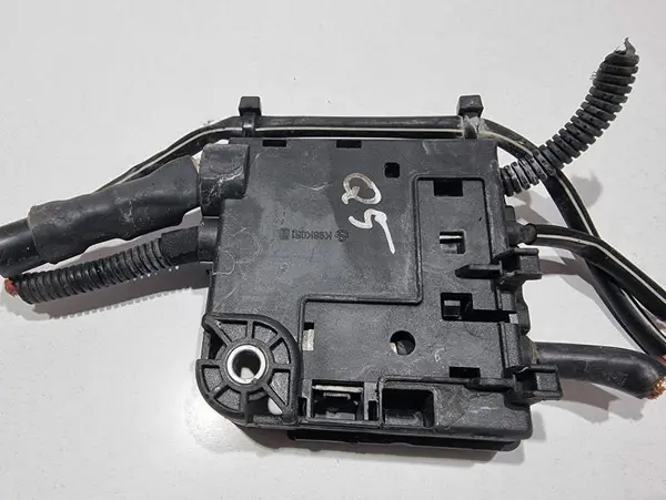 Tablou sigurante borna baterie 8R0971502A Audi A5 (2007-2011) [8T3] 2.0 tdi 177 cp CGLB