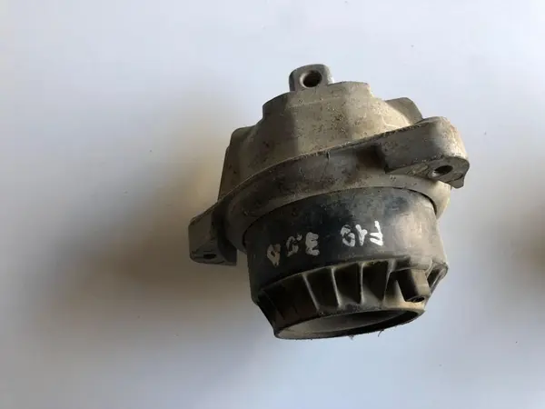Tampon motor 68623513 BMW Seria 5 (2010-2017) [F10] 3.0d