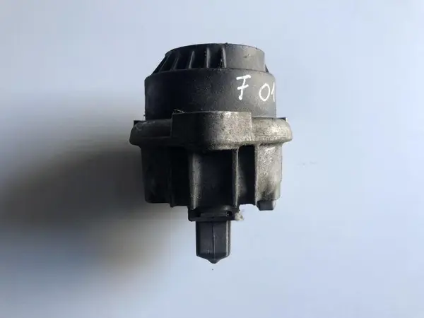 Tampon motor dreapta 6777374 BMW Seria 5 GT (2009-2017) [F07] 4.4 benzina n63