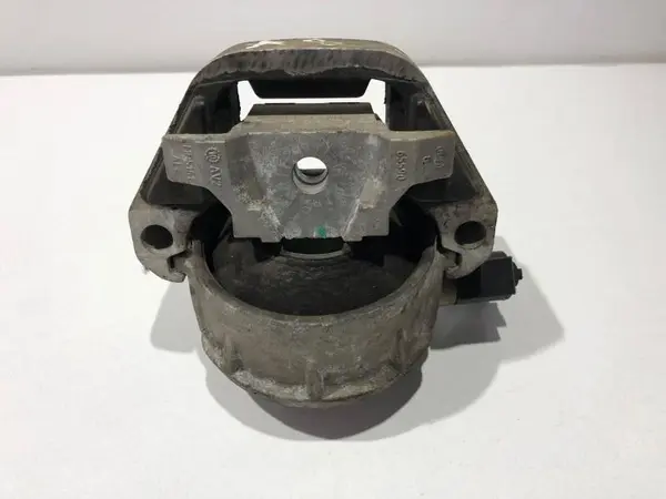 Tampon motor dreapta Audi A8 (2009-2017) [4H] D4
