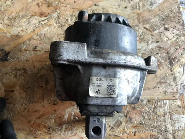 Tampon motor xdrive 6777381 BMW Seria 6 (2010->) [F13, F06] 3.0 4.0d n57