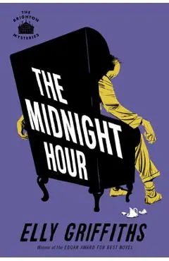 The Midnight Hour - Elly Griffiths